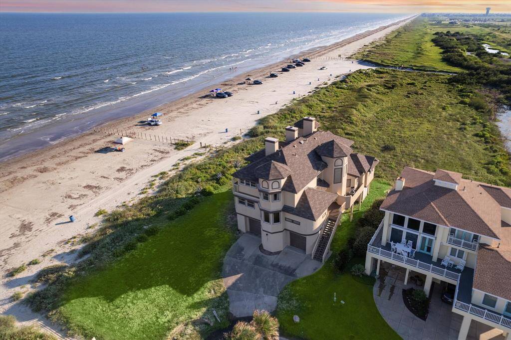 Aerial view of the renowned Sandcastle house.