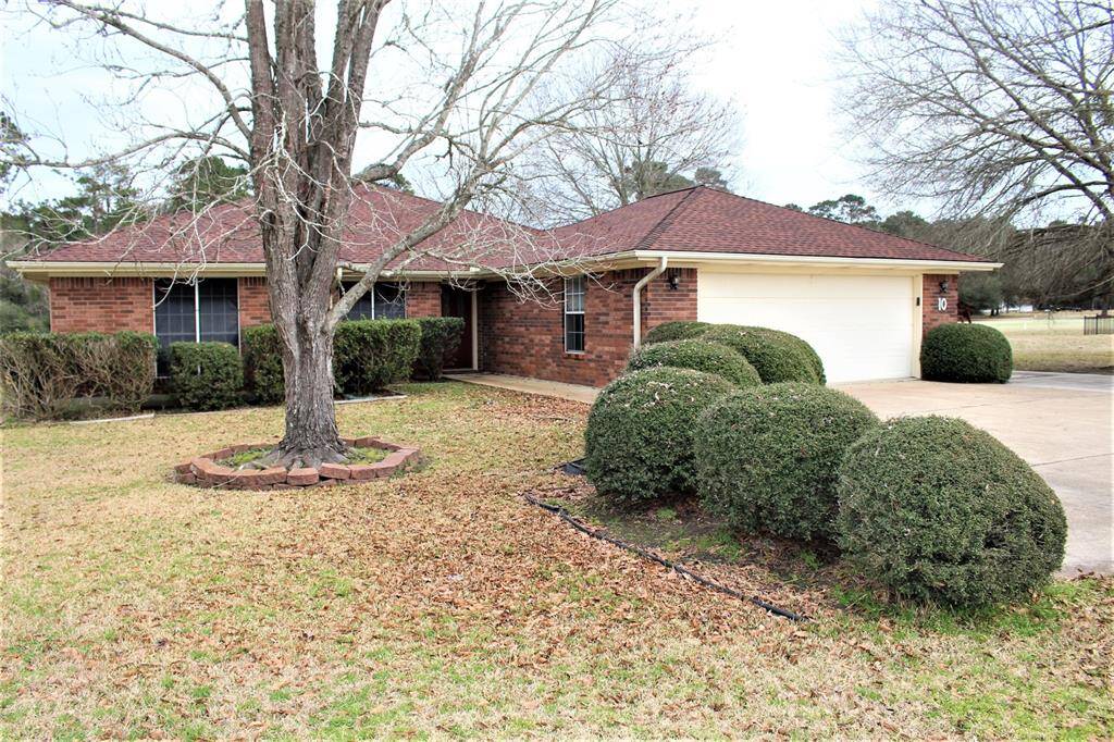 This home sits on just under half an acre and backs up to the the fairways. Located at the end of a cul-da-sac.