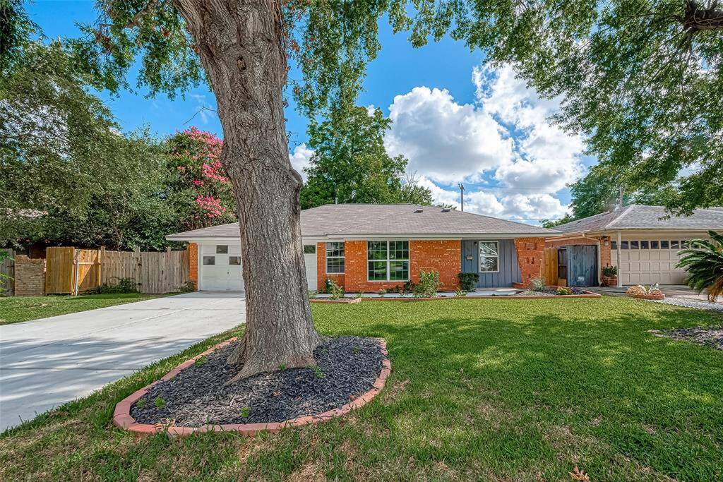 WELCOME HOME TO 8930 SANGAMON!