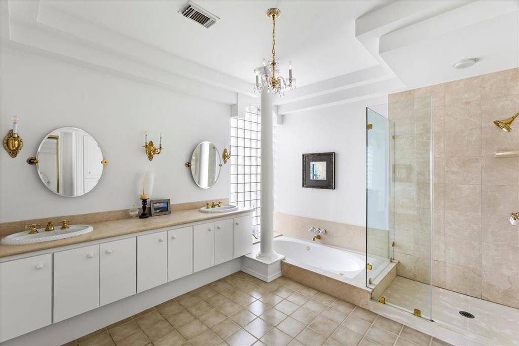 Primary bath