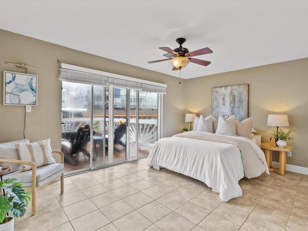 Downstairs guest room