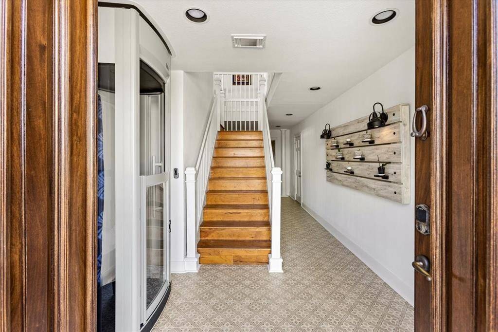 Front entry area