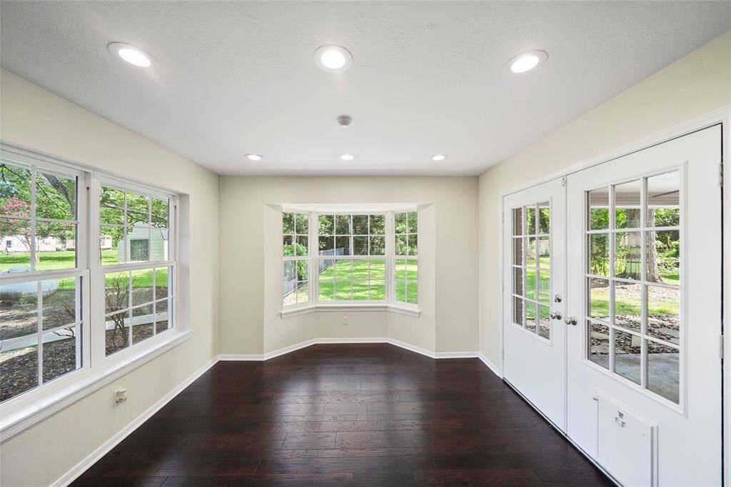 Breakfast nook