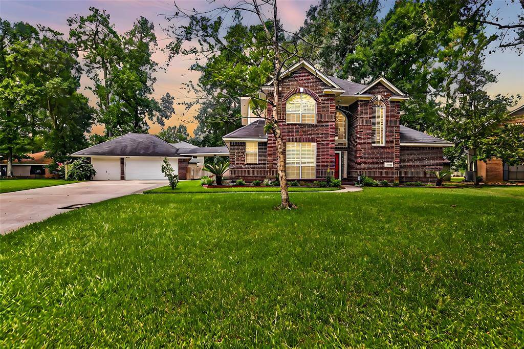 Beautiful custom built home located on two lots in the cul de sac
