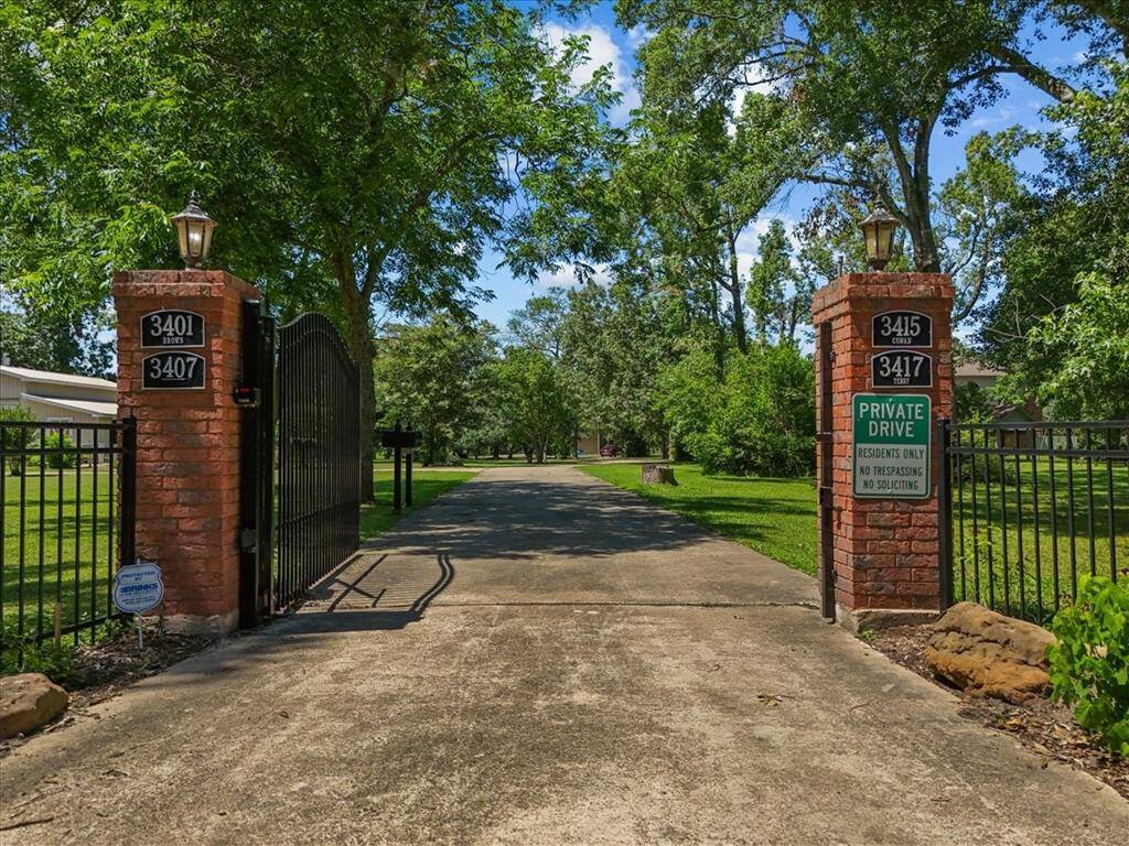A grand, prestigious entryway welcomes you to your magnificent home.
