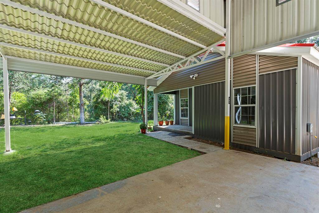 Great Office or Home to have your Business next to you!