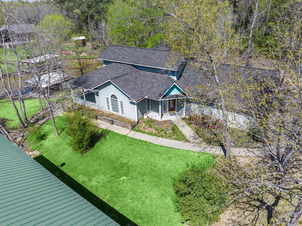 This 3-Bedroom 2-1/2 Bath lake home is designed for both relaxation and entertaining.
