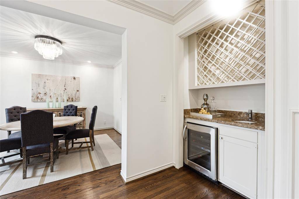 Wet Bar