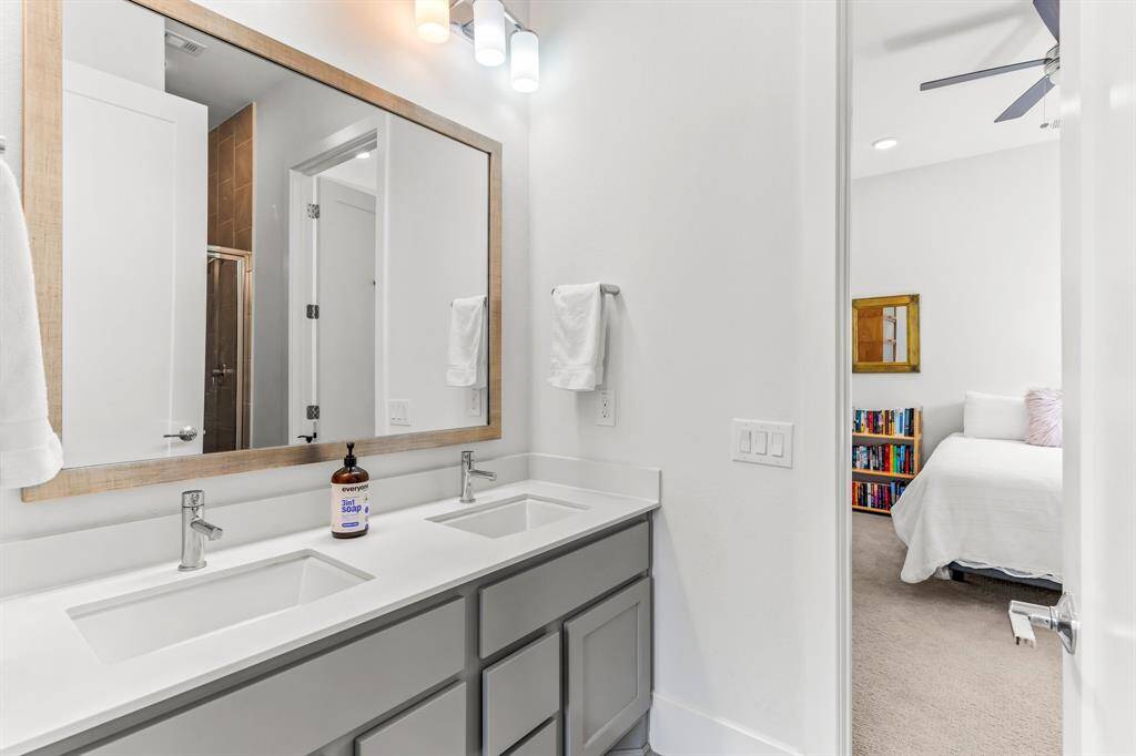 Shared second bathroom with double sinks