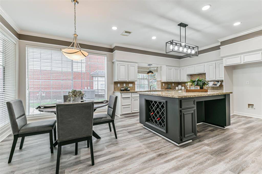 breakfast and kitchen