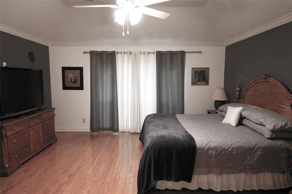 Master Room 2