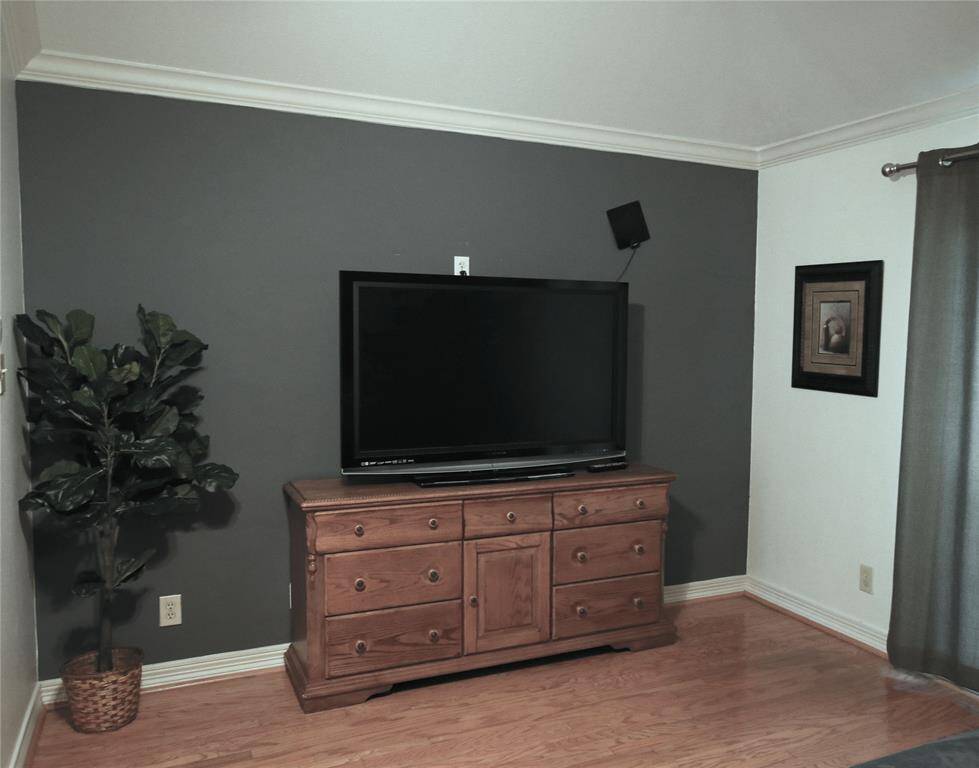 Master Room 4