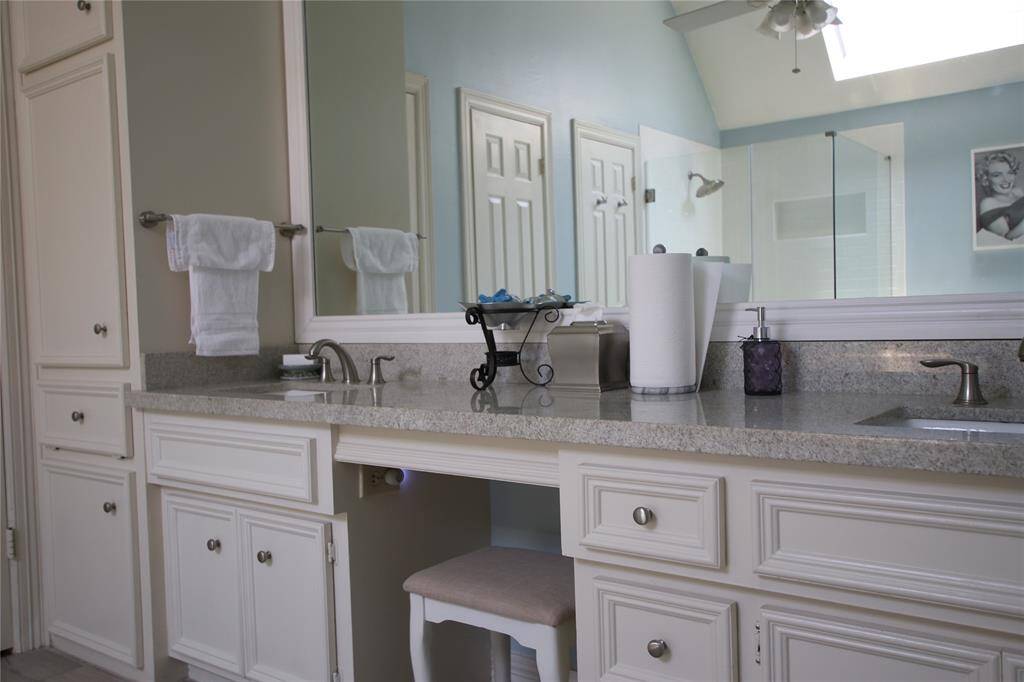 Master Bath 5