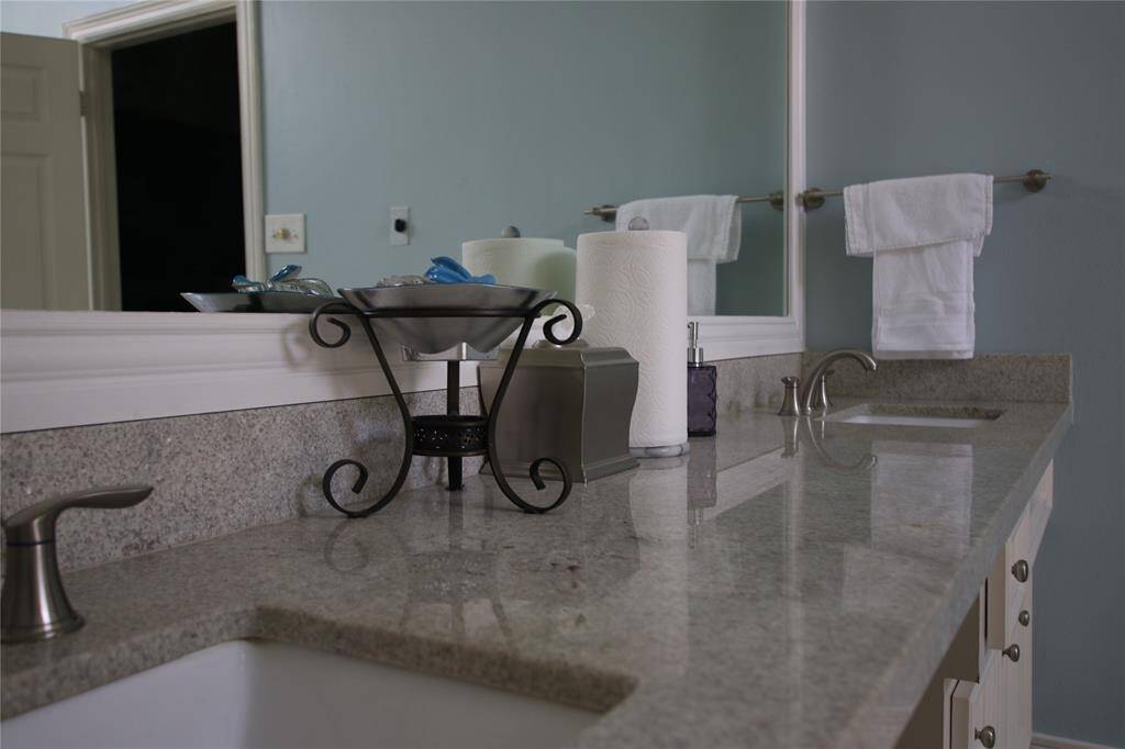Master Bath 6