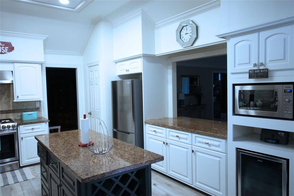 Kitchen 2
