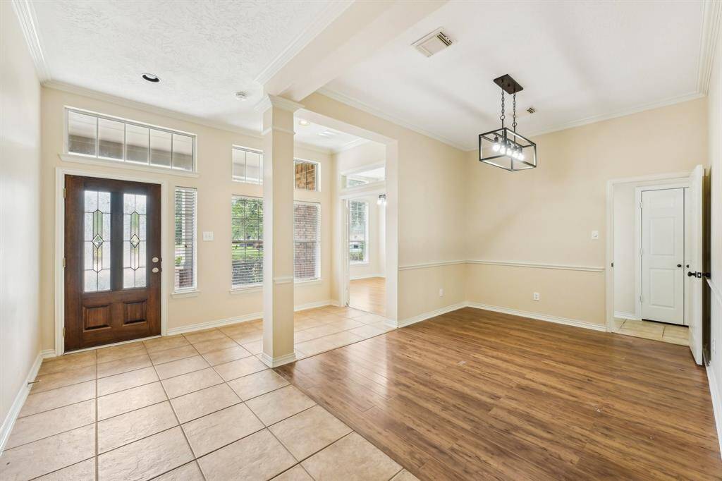 Formal dining room