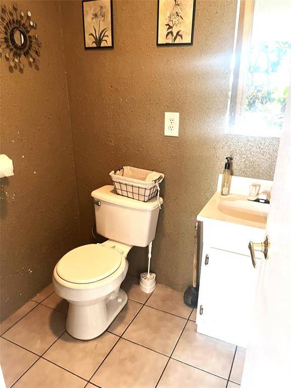 Half Bathroom between kitchen and formal living