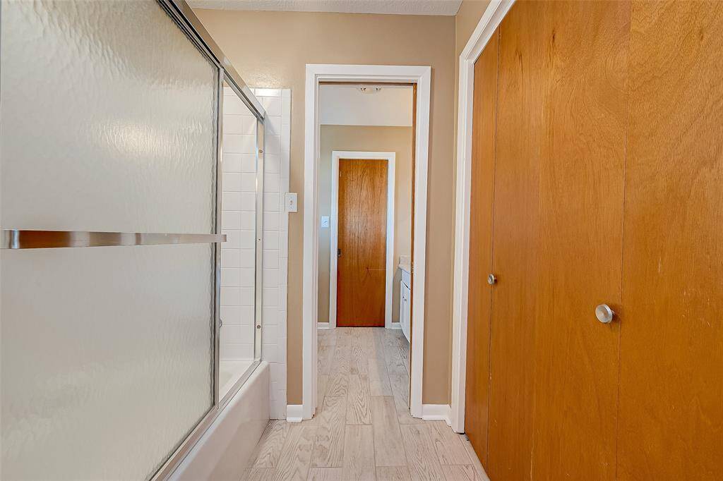 Jack & Jill Bathroom