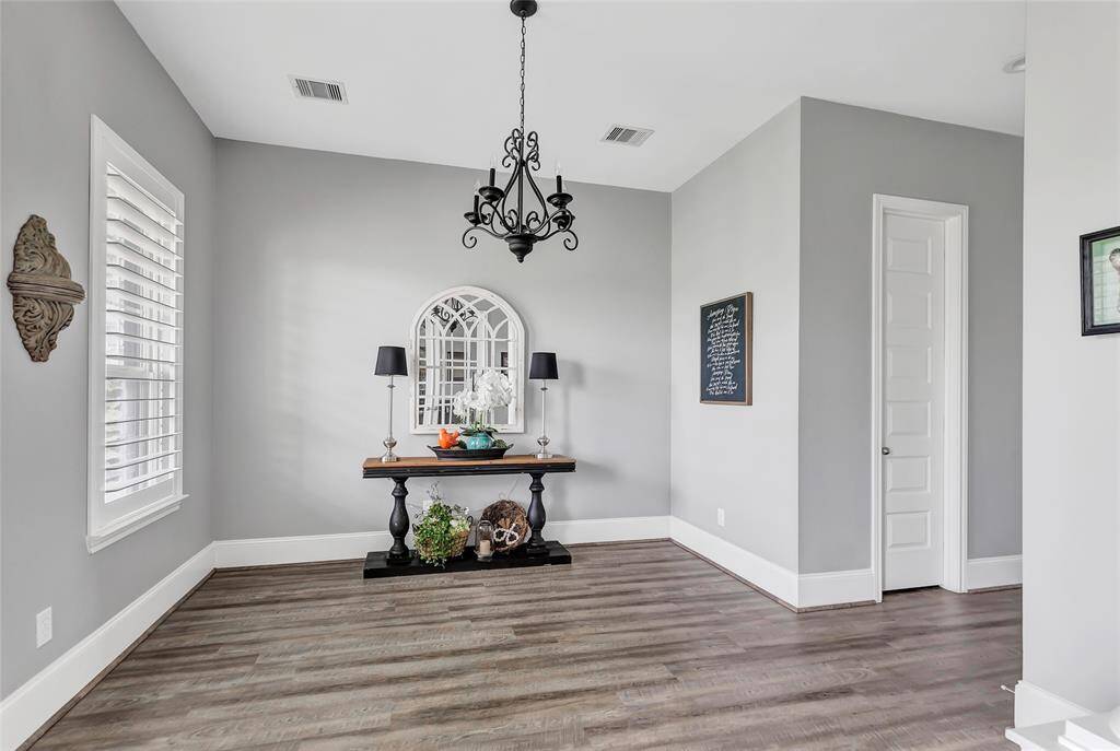 Formal dining room