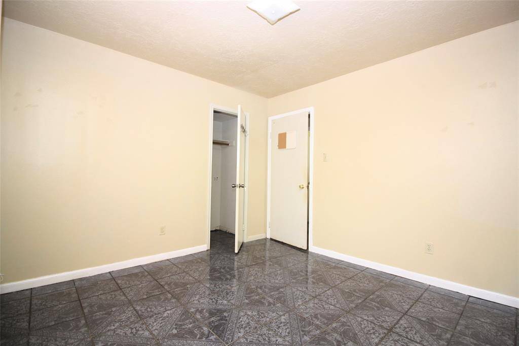 Secondary Bedroom