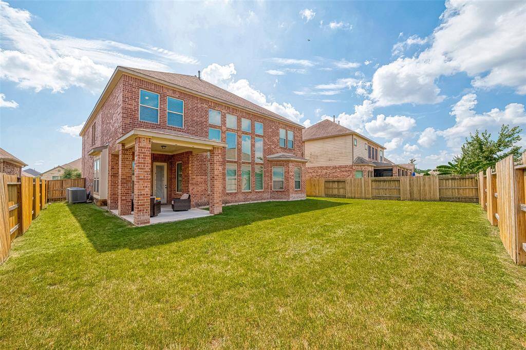 Huge fenced backyard!