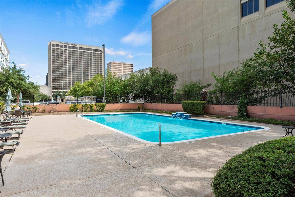 Relax by the pool and enjoy all of the amenities at The Oxford.