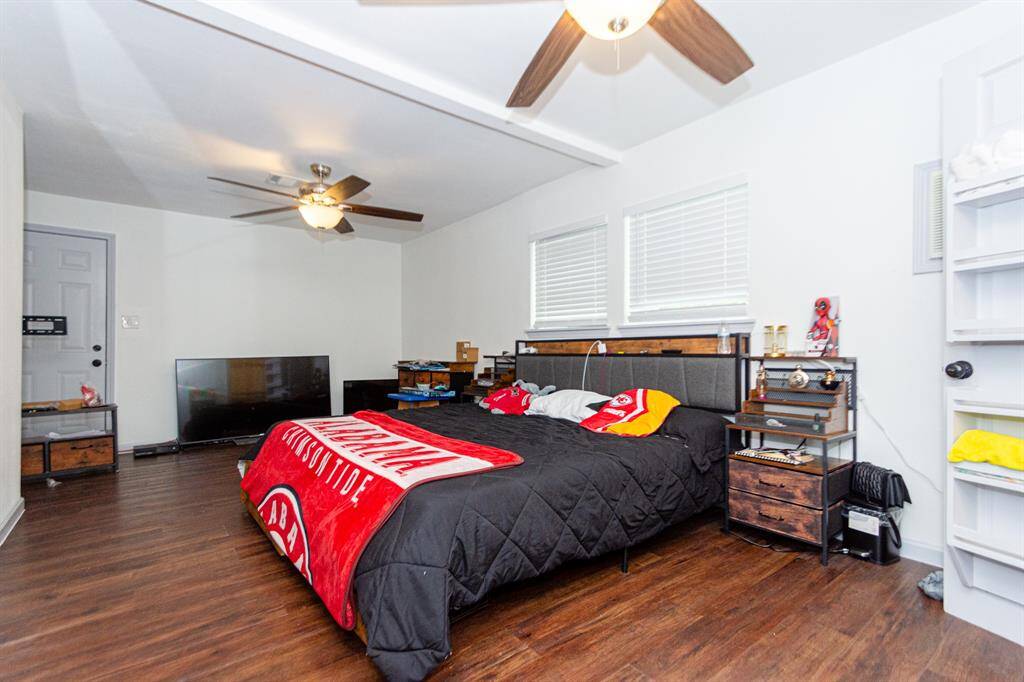 Large primary suite