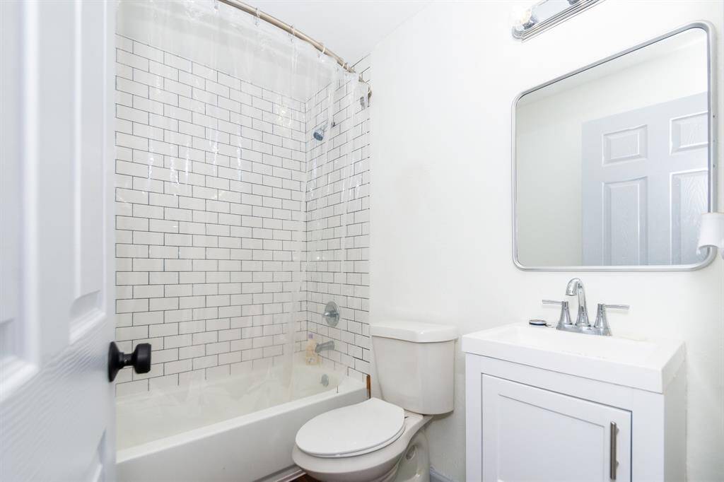 Secondary bathroom