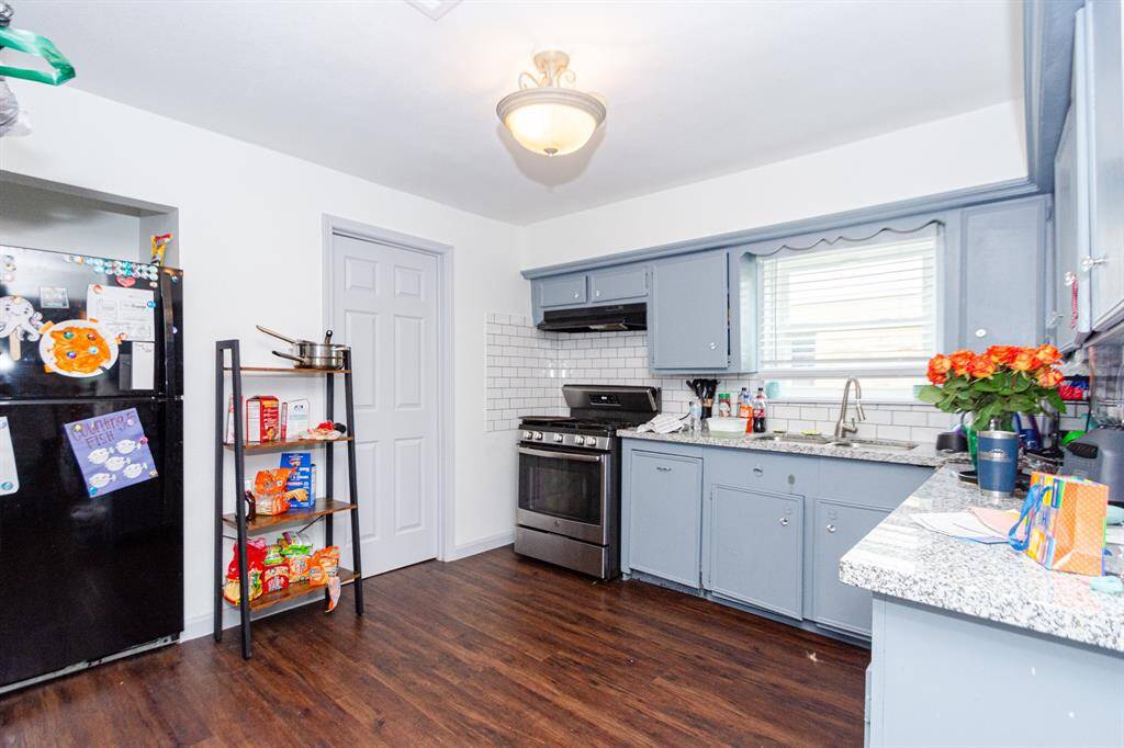 Great shot of this amazing kitchen