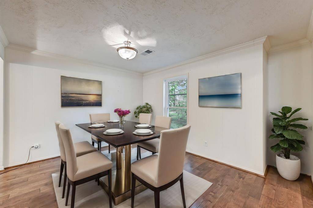 Formal dining area virtually staged
