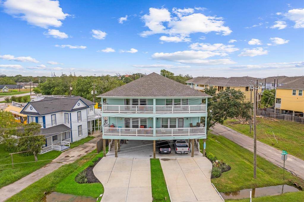 1111 San Jacinto