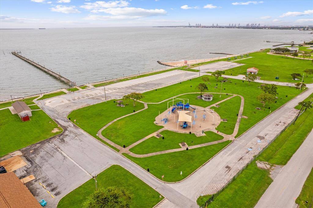 Park and beach