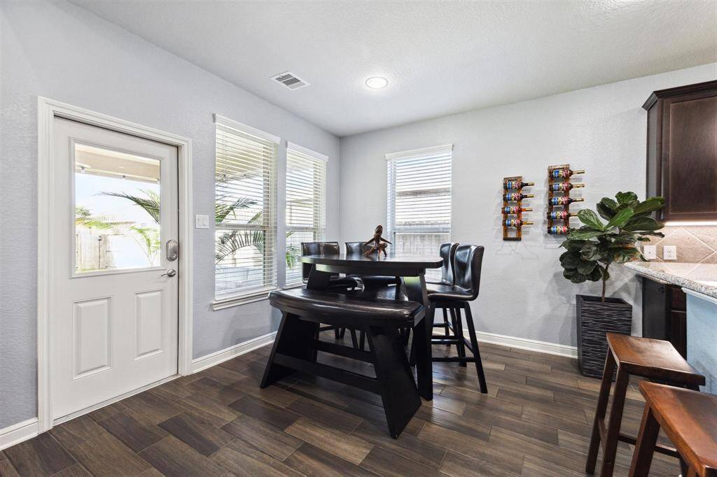 Breakfast Nook.