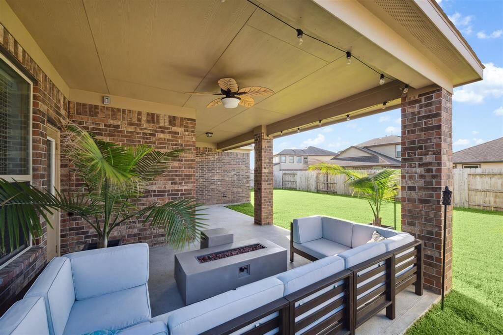 Covered Back Patio, Grassy Back Yard