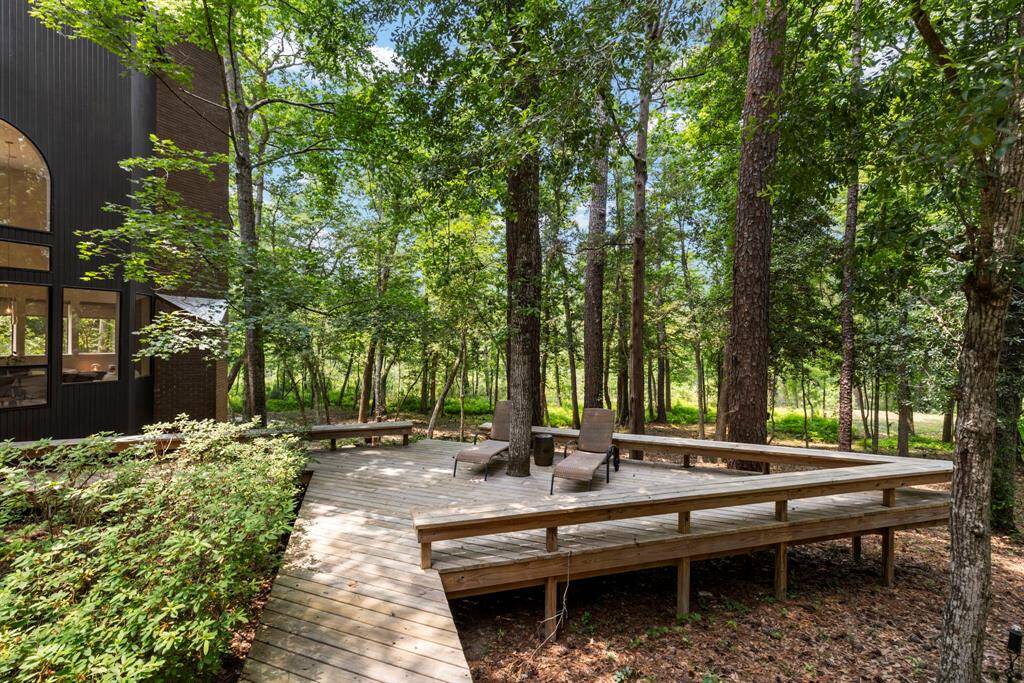 2022 new decking for enjoying the outdoors.