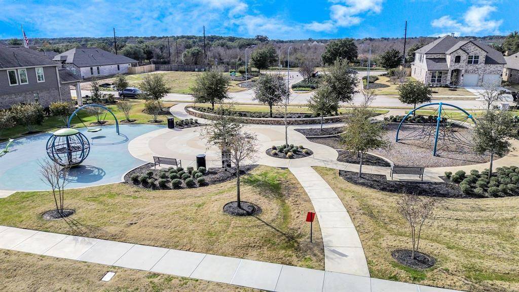 Community park, lake, and walking/running path.
