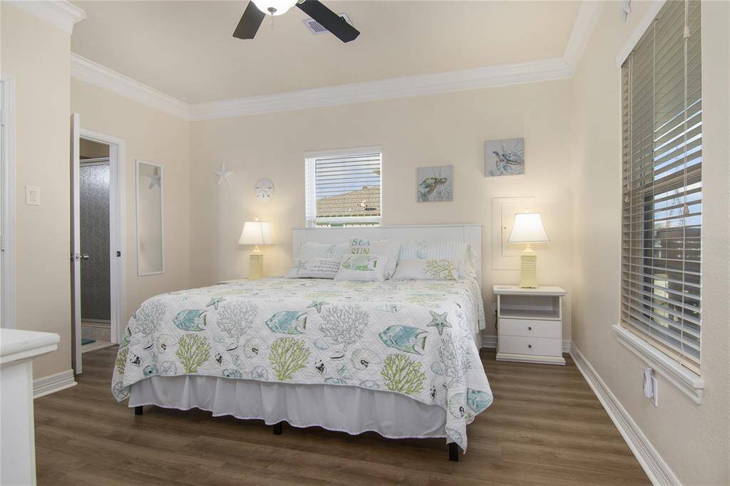 Primary bedroom 1