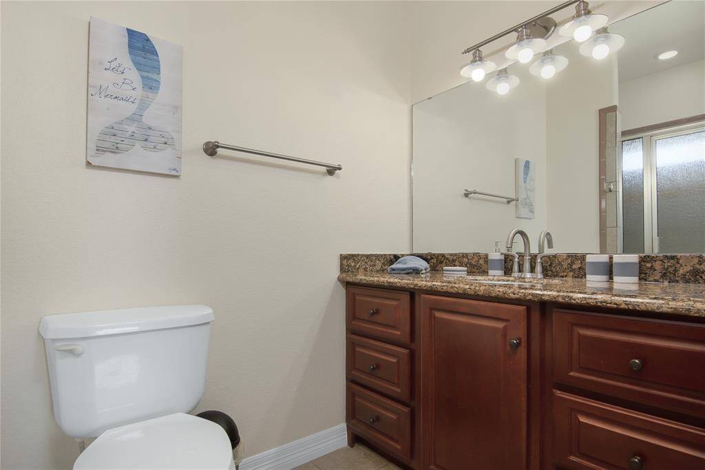 Primary bedroom 2 ensuite bathroom