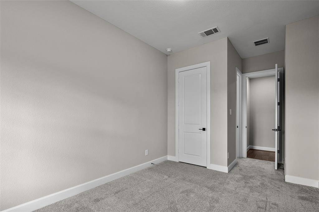 REPRESENTATIVE PHOTO – Photo does not represent actual home options and selections. Ask Sales Consultant for specific selections.