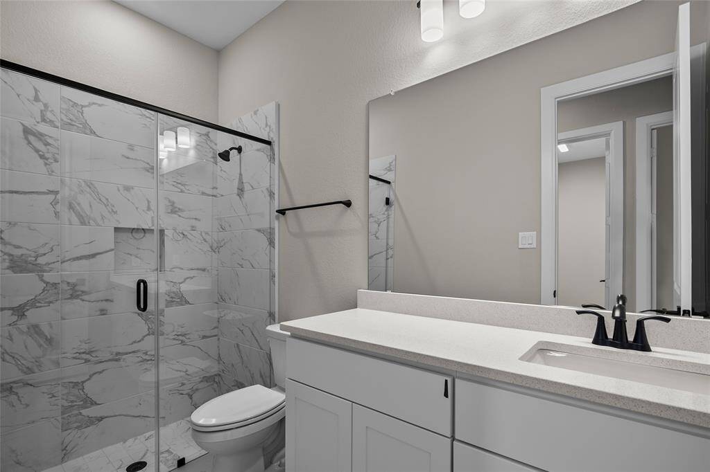 REPRESENTATIVE PHOTO – Photo does not represent actual home options and selections. Ask Sales Consultant for specific selections.