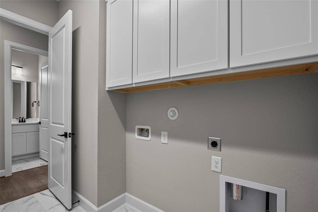 REPRESENTATIVE PHOTO – Photo does not represent actual home options and selections. Ask Sales Consultant for specific selections.