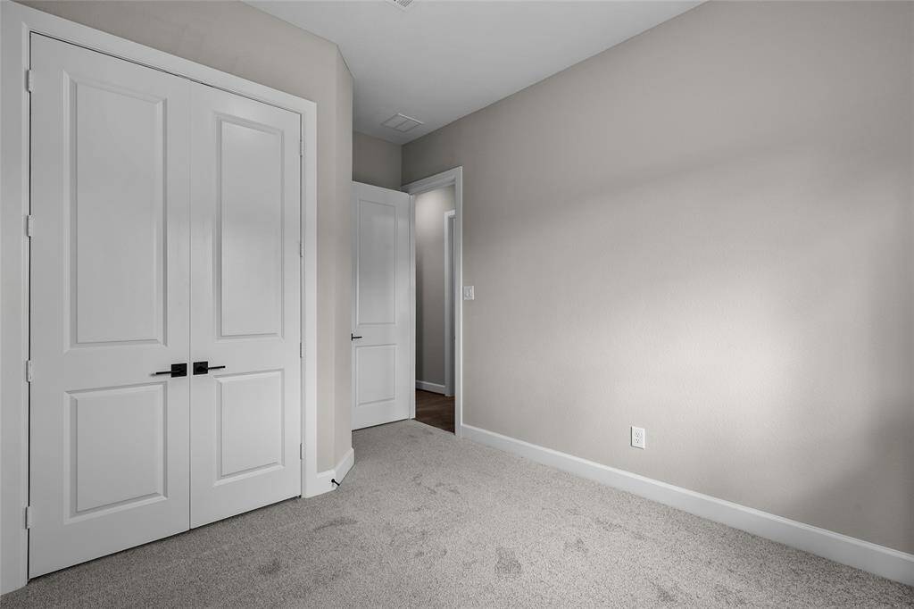 REPRESENTATIVE PHOTO – Photo does not represent actual home options and selections. Ask Sales Consultant for specific selections.
