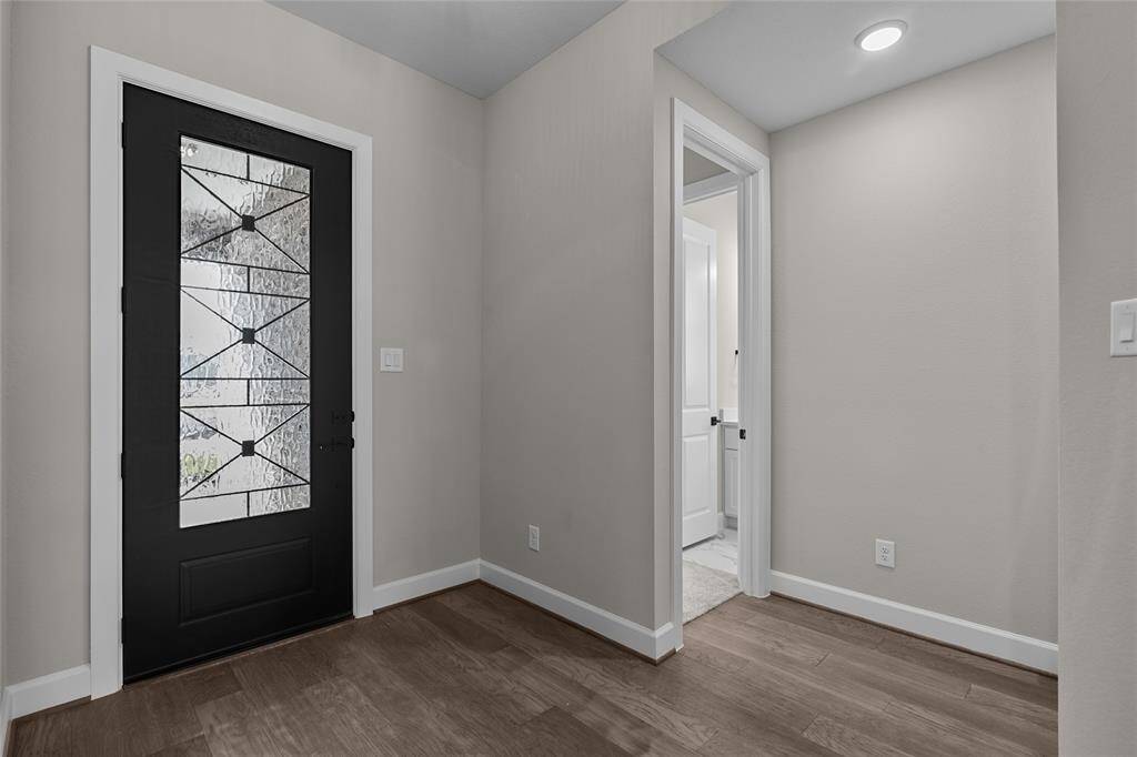 REPRESENTATIVE PHOTO – Photo does not represent actual home options and selections. Ask Sales Consultant for specific selections.