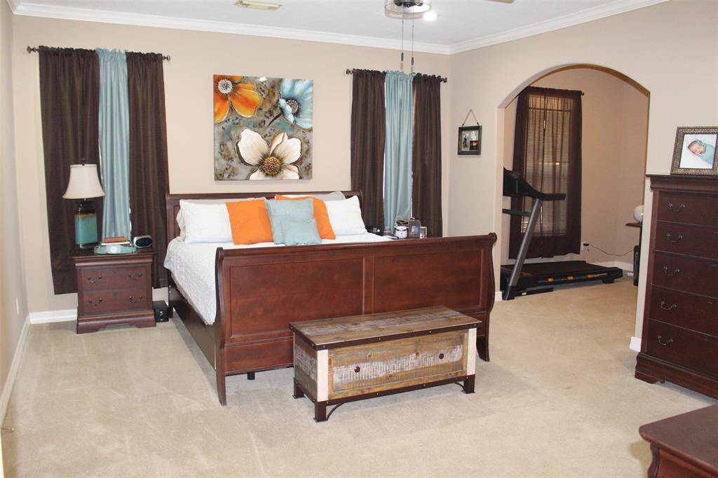Primary Bedroom is 17x24 and has additional space being 11x9. What will you use this for?