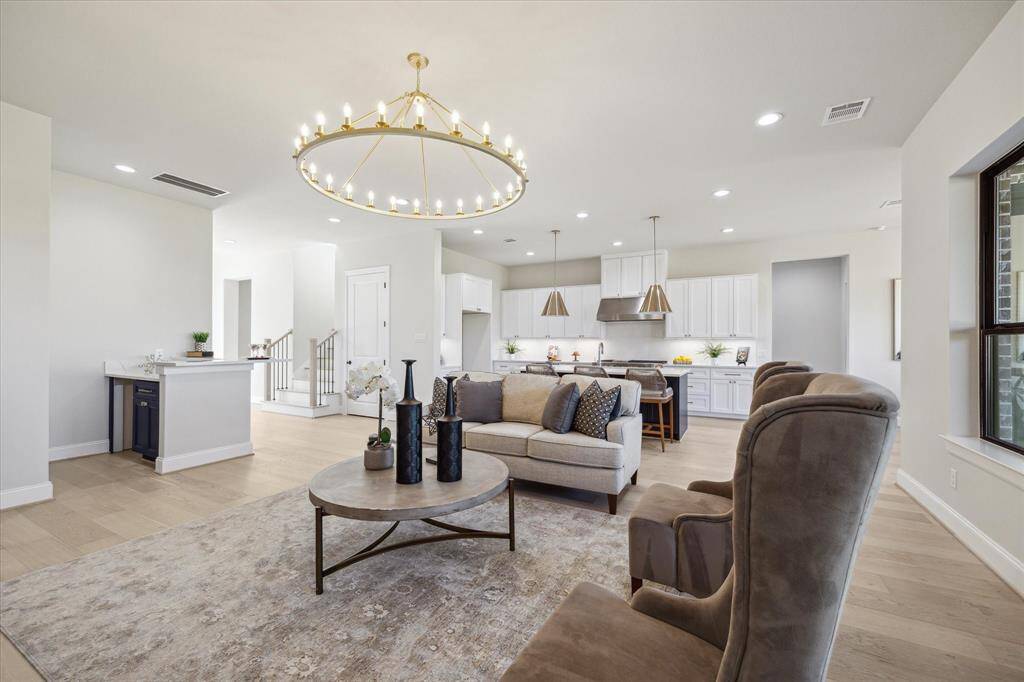 Living Area has Entertainment Bar