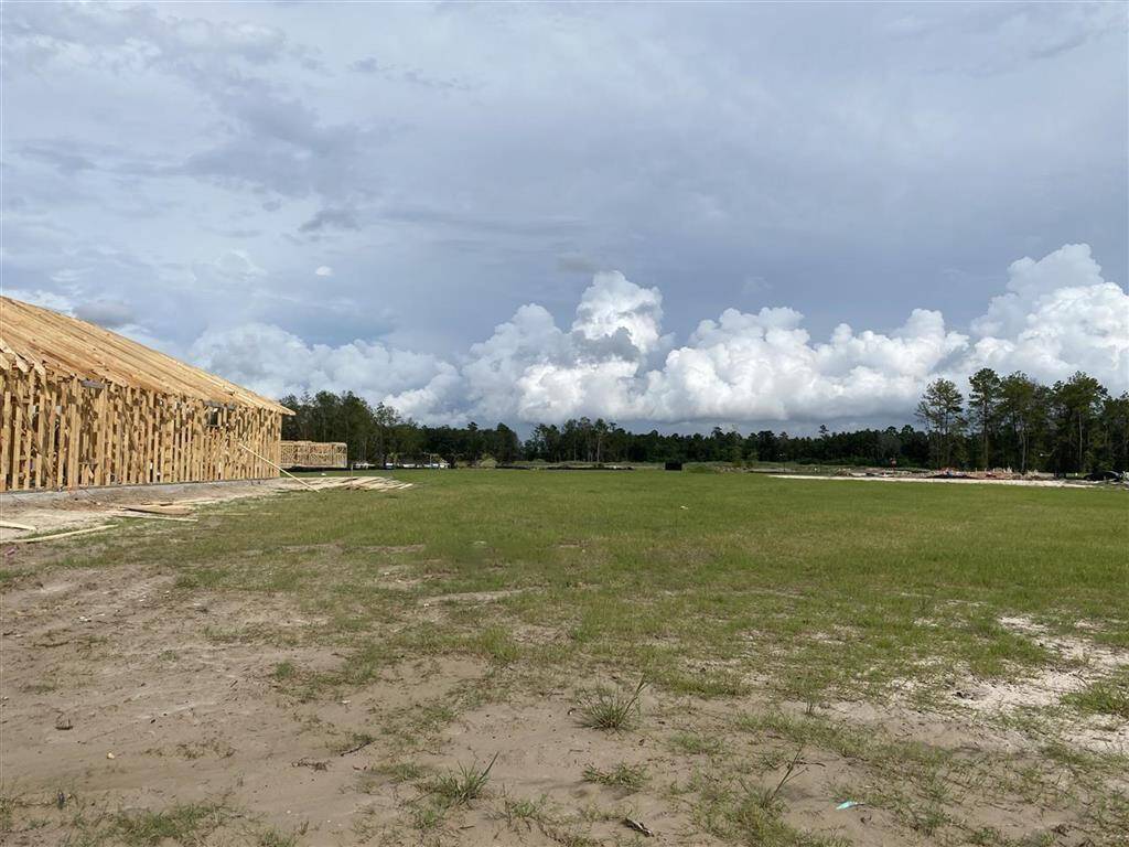 Lot Photo