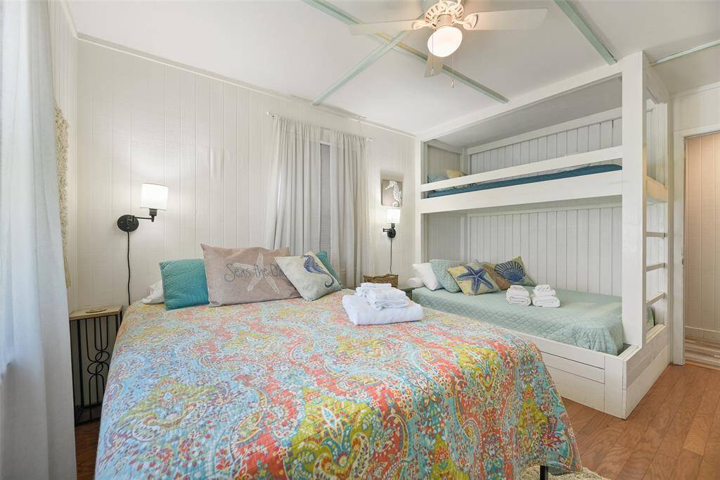 Built in bunks are great fun in the second bedroom.