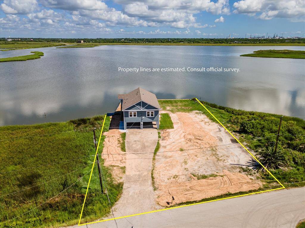 Double lot--NO NEIGHBORS!!