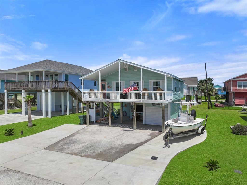 There is plenty of space for parking on this oversized driveway!
