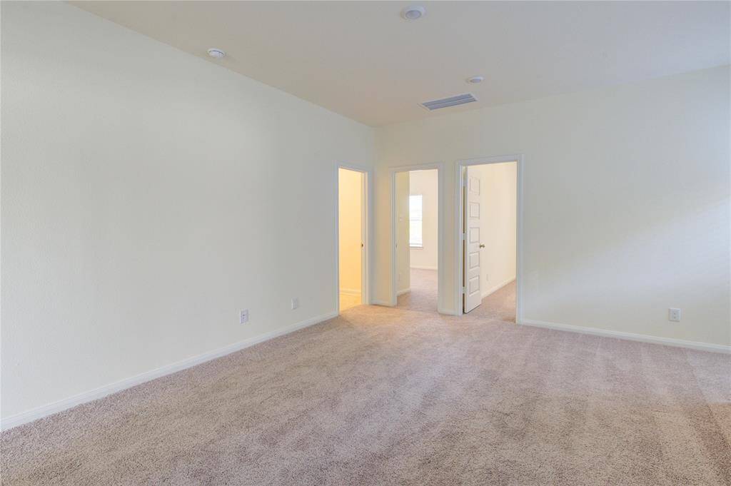 Secondary bedroom